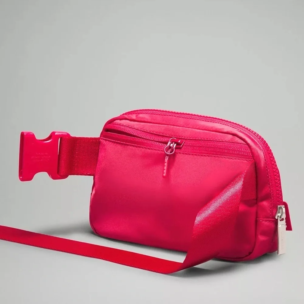 Lululemon Everywhere Belt Bag 1L, Cherry Mist- NWT - Picture 6 of 8